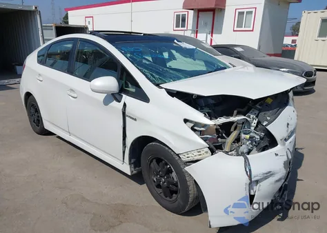 2014 Toyota Prius Four z USA, uszkodzony, nr VIN JTDKN3DU5E1797517